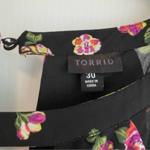 Torrid Black floral Ruffled Halter Sundress cold shoulder chiffon dress sz 30 - Picture 4 of 13